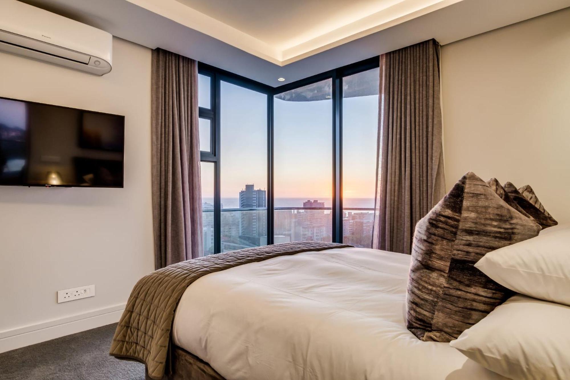 Attique Vue Apartment
